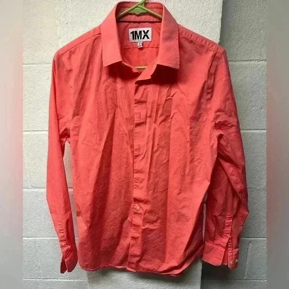 Express coral button up